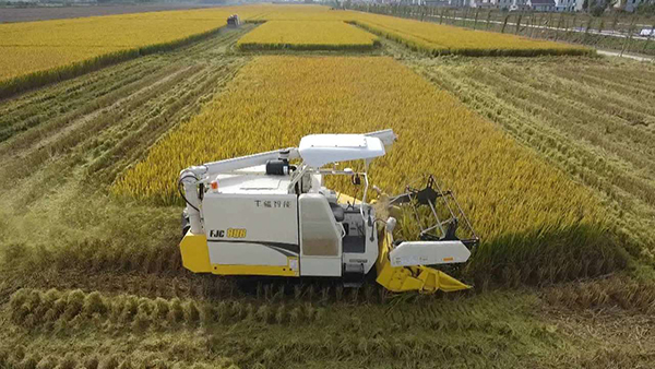 “无人农场”示范基地 “无人农场”示范基地